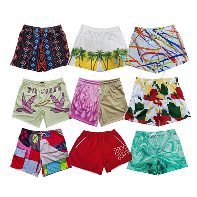 Hochwertige benutzerdefinierte Name Logo Männer Strandshorts 5in Inseam Nylon Running Mesh Komfortable Shorts Männer Blumenstrandshorts